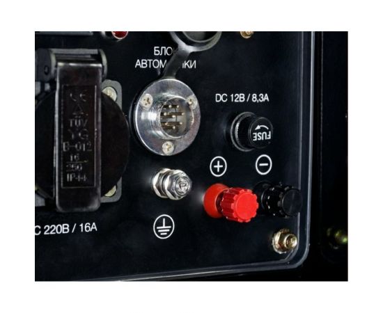 Дизельная электростанция с электростартером и коннектором автоматики FUBAG DS 7000 DA ES 838212 – изображение 2