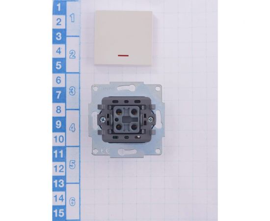 Выключатель Lezard VESNA с подсветкой крем 742-0388-111 – изображение 3