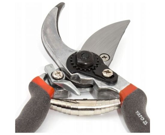 Универсальный секатор 205 мм YATO YT-8800 – изображение 4