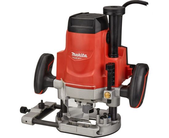 Фрезер Makita M3602 