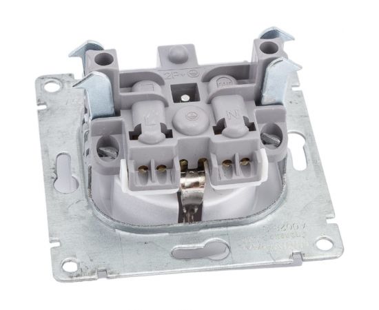 Одноместная розетка UNIVersal серия афина с/з, с/у, 16а, 220в, серебро еврослот A0028-S – изображение 2