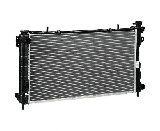 Радиатор охлаждения для автомобилей Caravan /Voyager 3.3i/3.8i LUZAR LRc 0352 