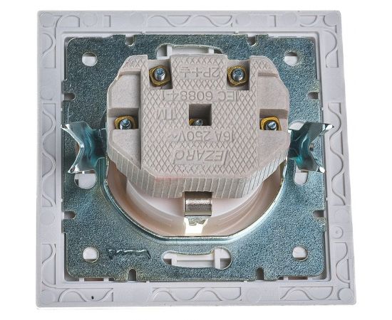 Розетка LEZARD RAIN с защитой от детей керамика жемчужно-белый металлик 703-3030-124 – изображение 4