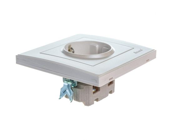 Розетка LEZARD RAIN с защитой от детей керамика жемчужно-белый металлик 703-3030-124 – изображение 3