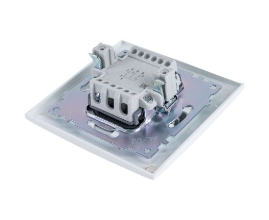 3-клавишный выключатель EKF Валенсия, 10А белый PROxima EWV10-024-10 – изображение 3
