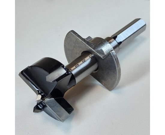 Сверло Форстнера 35 мм, Z3 с регулируемым ограничителем врезания Greencut DL02002 – изображение 4