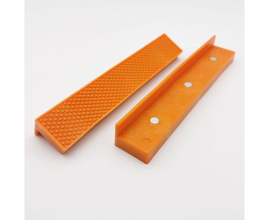 Губки тисков (пара) 150 мм полиуретановые накладные, магнитные BESTE AC01102157 – изображение 2