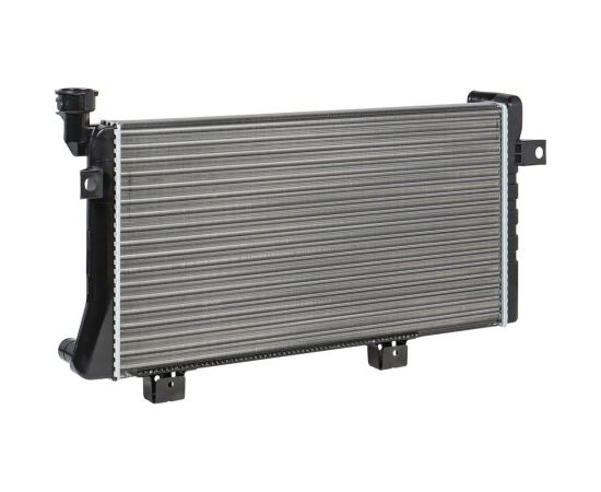 Радиатор охлаждения для автомобилей ВАЗ 21213 Нива LUZAR LRc 01213 – изображение 2
