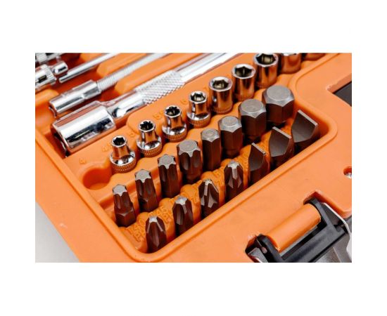 Набор инструментов 1/2 +1/4 Кратон TS-18 2 28 09 018 (82 пр.) – изображение 6