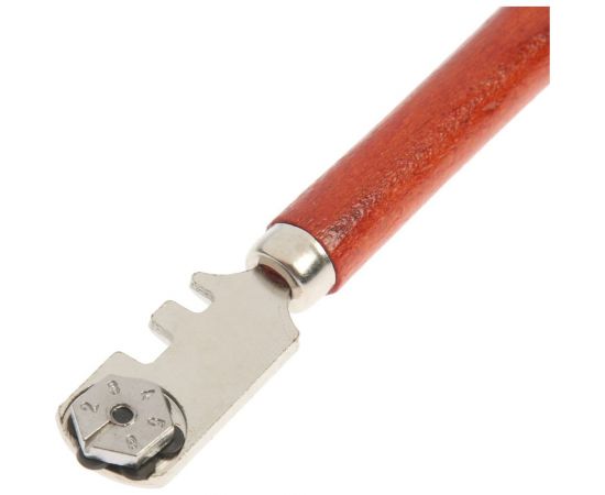 Шестироликовый стеклорез ТУНДРА деревянная рукоятка 1181283 – изображение 4