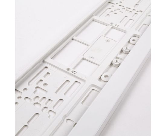 Пластиковая двусоставная рамка под номер AUTOPROFI белый RAM WH – изображение 3