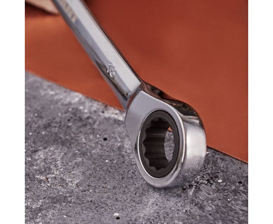 Комбинированный трещоточный ключ REXANT 18 мм 12-5819-1 – изображение 7