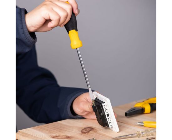 Шлицевая отвертка DELI DL6351251 5x125мм (магнит, TPR+PP ручка) 98350 – изображение 6