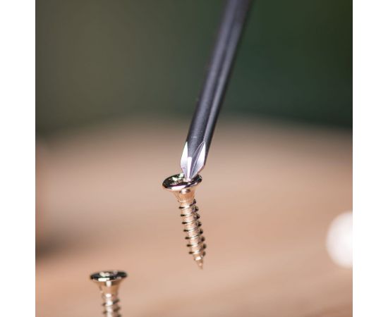 Крестовая отвертка DELI DL635125 PH1x125мм (магнит, TPR+PP ручка) 98365 – изображение 4