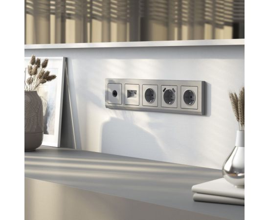 Розетка WERKEL с заземлением серебряный матовый a063612 – изображение 3