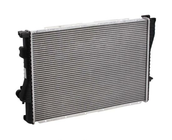 Радиатор охлаждения для автомобилей BMW 5 G M/A LUZAR LRc 26108 – изображение 2