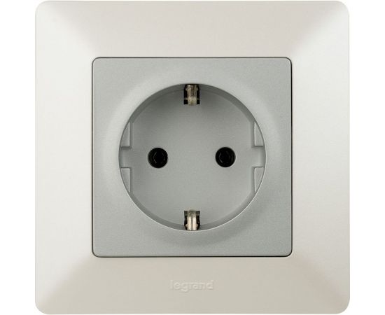 Механизм розетки Legrand Valena Life 16 А 250В 2К+З с лицевой панелью Leg 753621 – изображение 6