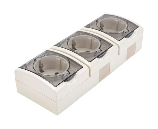 Тройная розетка с заземлением, шторками и крышкой, слоновая кость Simon 1594447-031 