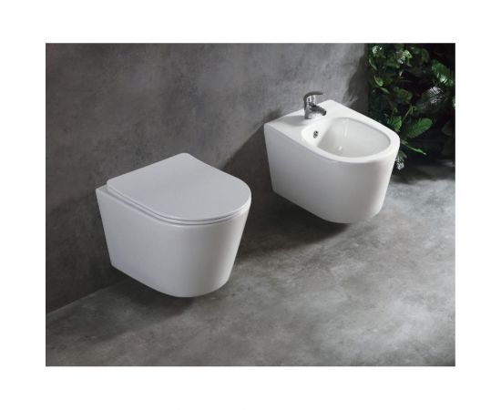 Унитаз подвесной безободковый с сиденьем с микролифтом BOND F03-10 – изображение 7