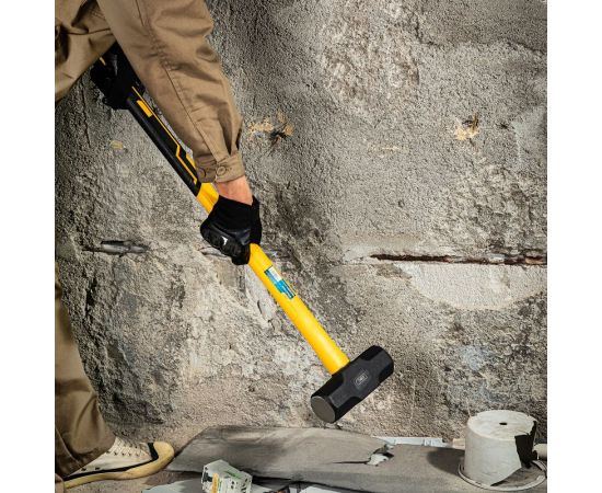 Кувалда DELI DL6913 4500 г, рукоятка из высокопрочного стекловолокна 104496 – изображение 4