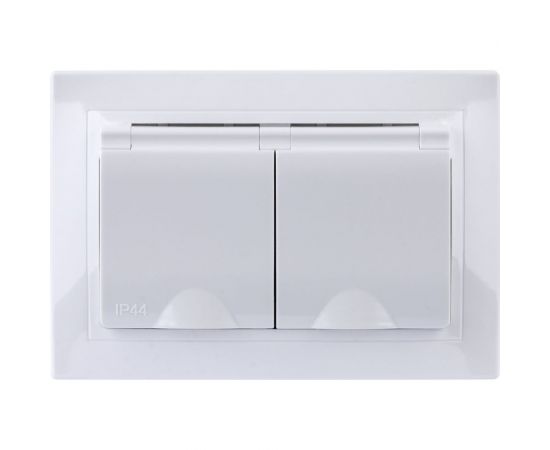 Двойная розетка TDM 2П+З с защитными шторками и крышкой 16А 250В IP44 белая Таймыр SQ1814-0076 – изображение 4