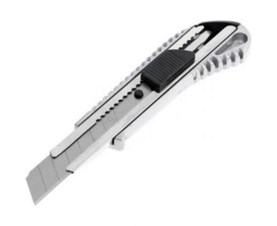 Нож ТУНДРА универсальный металлический корпус, 18 мм 1006507 