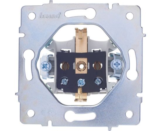 Розетка Lezard VESNA с защитой от детей, ПБТ, жемчужно-белый перламутр 742-3088-124B – изображение 3