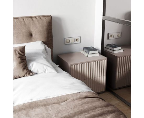 Одноклавишный проходной выключатель WERKELс подсветкой (айвори матовый) a062418 – изображение 2