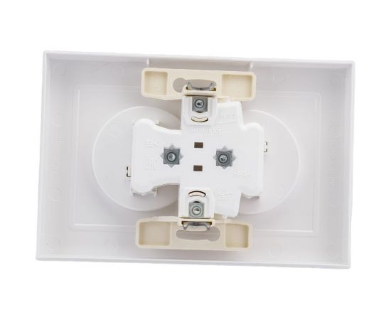 Розетка Schneider Electric AtlasDesign Бел б/з двойная, со шторками,16А, в сборе SE ATN000122 – изображение 4