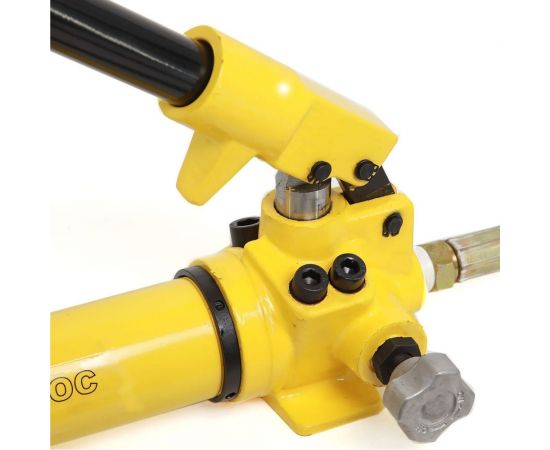 Гидравлический ручной насос Car-tool 0,6 л. CT-E1131 – изображение 3