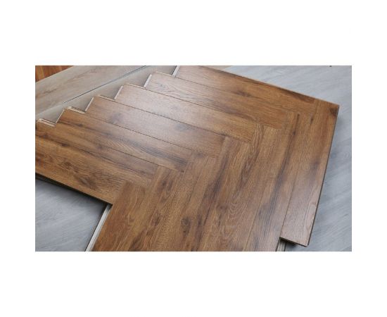 Ламинат Woodstyle Arrow 12 мм, 34 класс, 1.32 м2, влагостойкий, рисунок Ёлка, 108 Дуб Кивер – изображение 2