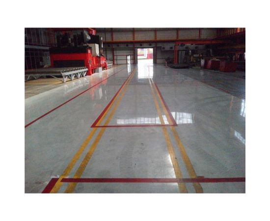 Лента для разметки самоклеящаяся Vell длина 33 м, ширина 50 мм, красная, 0,15 мм, ПВХ (Standart) 301584 – изображение 2