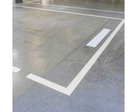 Лента для разметки самоклеящаяся Vell длина 33 м, ширина 50 мм, белая, 0,15 мм, ПВХ (Standart) 301586 – изображение 2