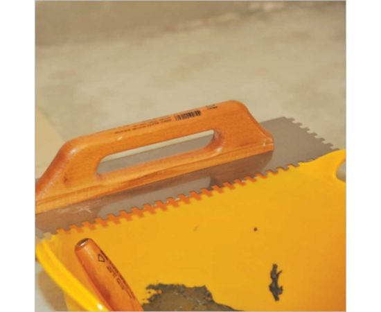 Зубчатый полутер DEKOR HASSAN 120x600 мм, квадратный зуб 12x12 мм, деревянная ручка 844 – изображение 2