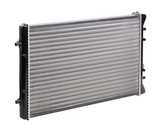 Радиатор охлаждения для автомобилей Octavia /Golf IV LUZAR LRc 18J0 – изображение 2