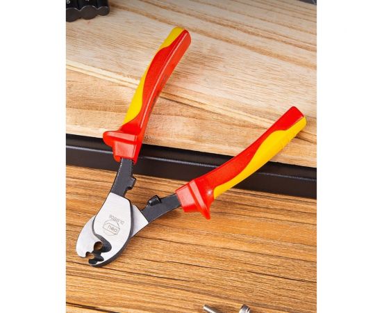 Диэлектрический кабелерез DELI dl515106 160мм (сертификат vde до 1000в, сталь cr-v, рукоять pp+tpr) 110631 – изображение 3