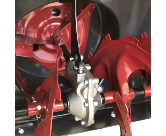 Бензиновый снегоуборщик Evoline SBG 760 E с двигателем ZONGSHEN специальной зимней серии – изображение 7