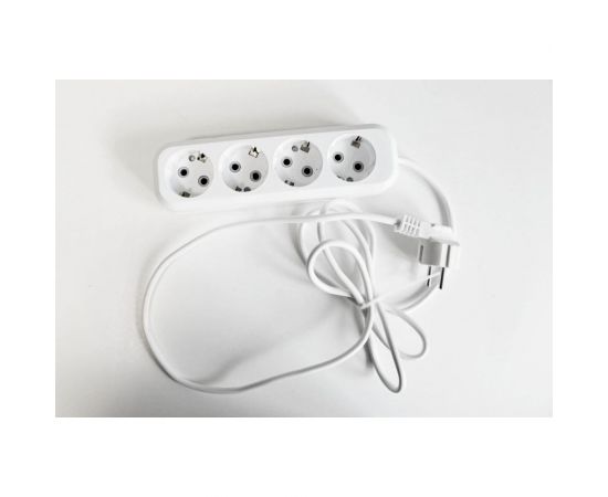 Сетевой удлинитель ПЕРЕСВЕТ+ с заземлением на 4 гнезда шнур ПВС 3*0,75- 2м 4620003920219 