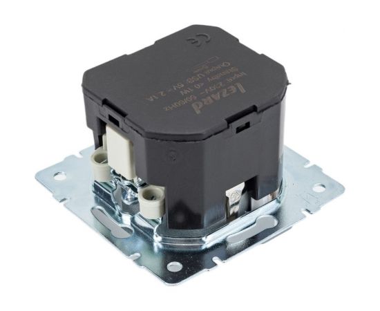 Розетка + USB разъём Lezard, KARINA, с заземлением, матовое серебро, 707-4388-181 – изображение 5