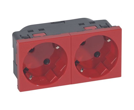 Розетка Legrand 2х2к+З нем. ст. 45 красный 077272 