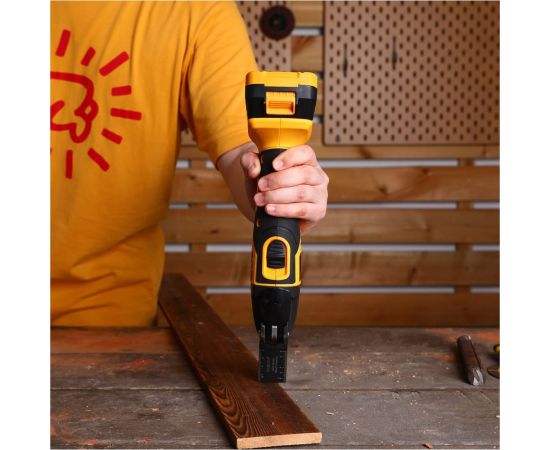 Реноватор DEKO DKOT20 быстрозажимной, в сумке + набор предметов 38 шт., 20 В, 1х2.0 Ач, з/у 063-2052 – изображение 6