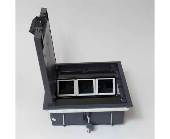 Люк на 6 постов SPL 45x45, металл/ пластик, с пластиковой коробкой, IP40 300007 