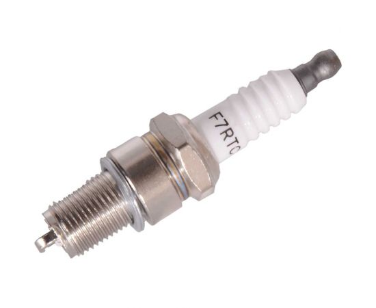 Свеча зажигания 4T F7RTC Huter 71/2/28 