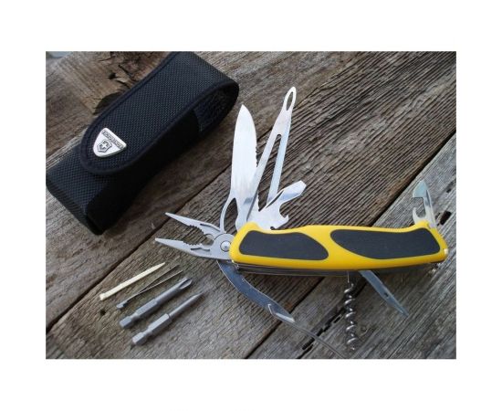 Нож Victorinox RangerGrip Boatsman 0.9798.MWC8 130 мм, 21 функция, желтый – изображение 12