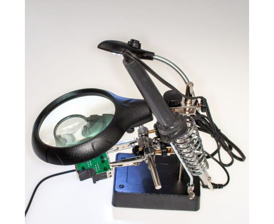 Набор для пайки 0: Паяльник 60вт., подставка, флюс, канифоль, кислота, припой, лупа третья рука, подсветка Pro Legend PL4437_60 