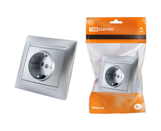 Розетка с защитной шторкой, серебристый металлик 2П+З 16А 250В TDM Лама SQ1815-0211 