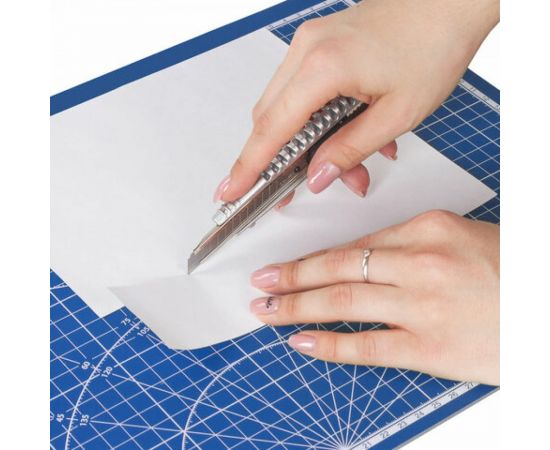 Коврик мат для резки BRAUBERG EXTRA 5-слойный А3, 450х300 мм двусторонний толщина 3 мм, синий 237177 – изображение 3