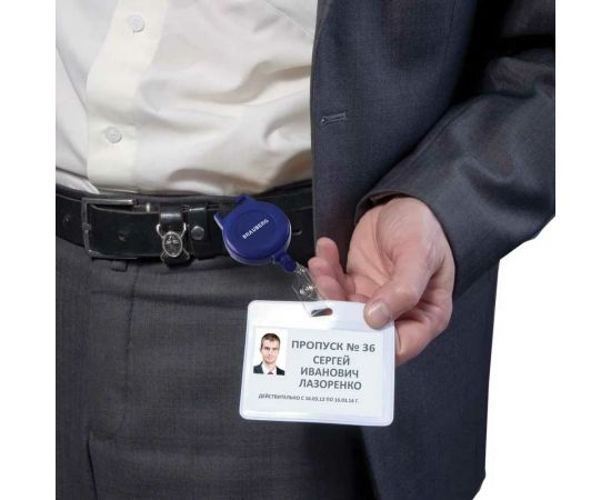 Держатель-рулетка для бейджей BRAUBERG 70 см, с синей лентой 45 см 235724 – изображение 4